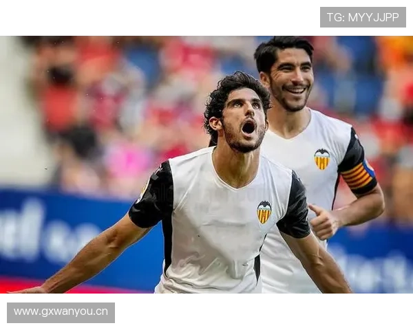 瓦伦西亚财政危机长期影响逐步反映,球队稳定性面临考验 瓦伦西亚财政危机长期影响逐步反映,球队稳定性面临考验